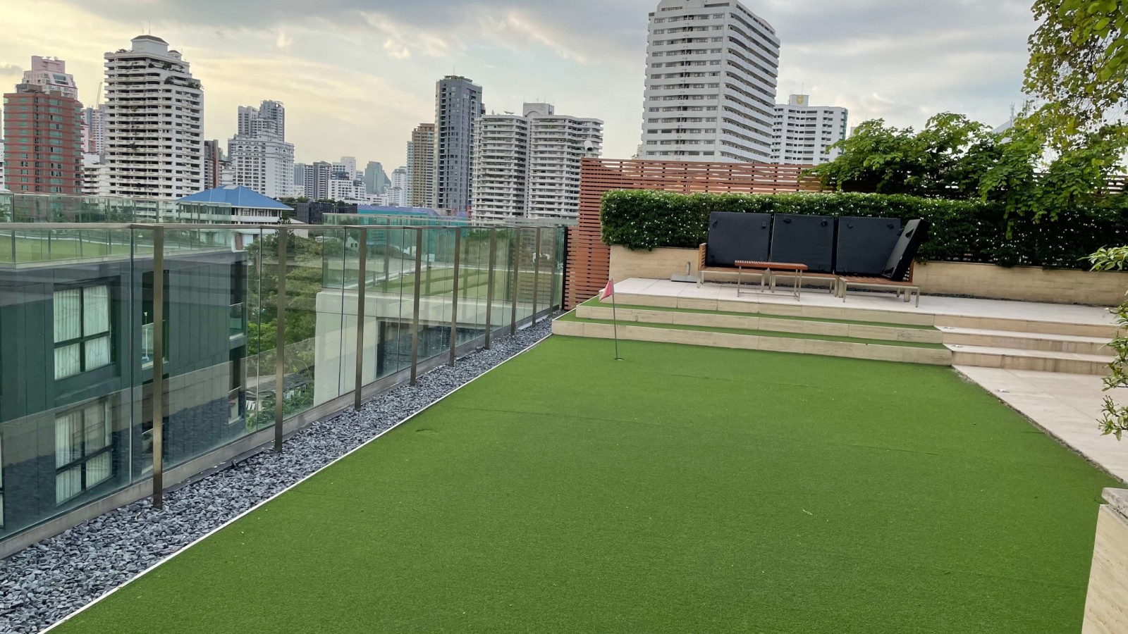 0A092F36-309E-42F5-B2F6-A7DD67659992