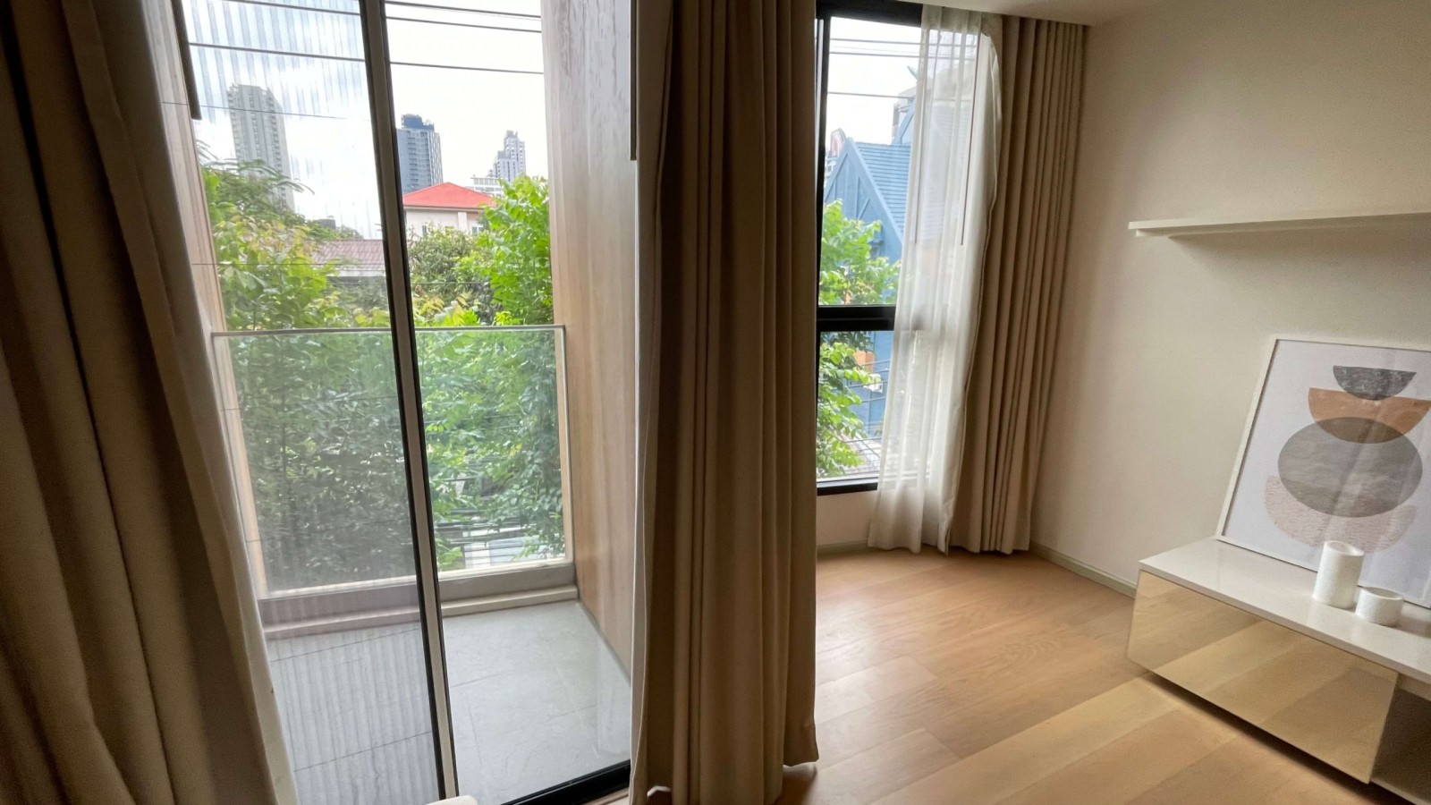 F455135E-C873-4FD2-9C2E-E53D9A6D53F3