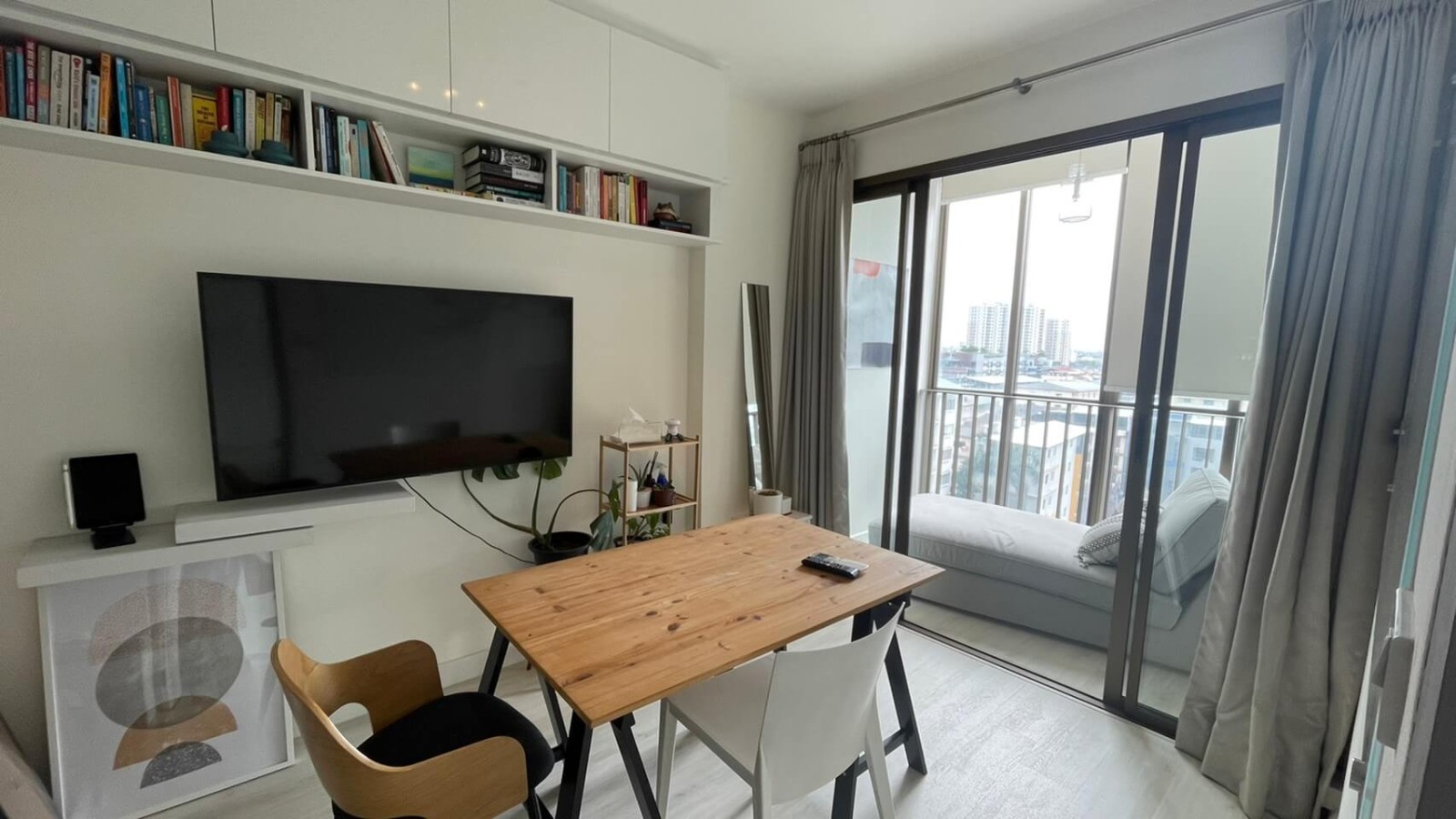 LINE_ALBUM_785 room_220515_1