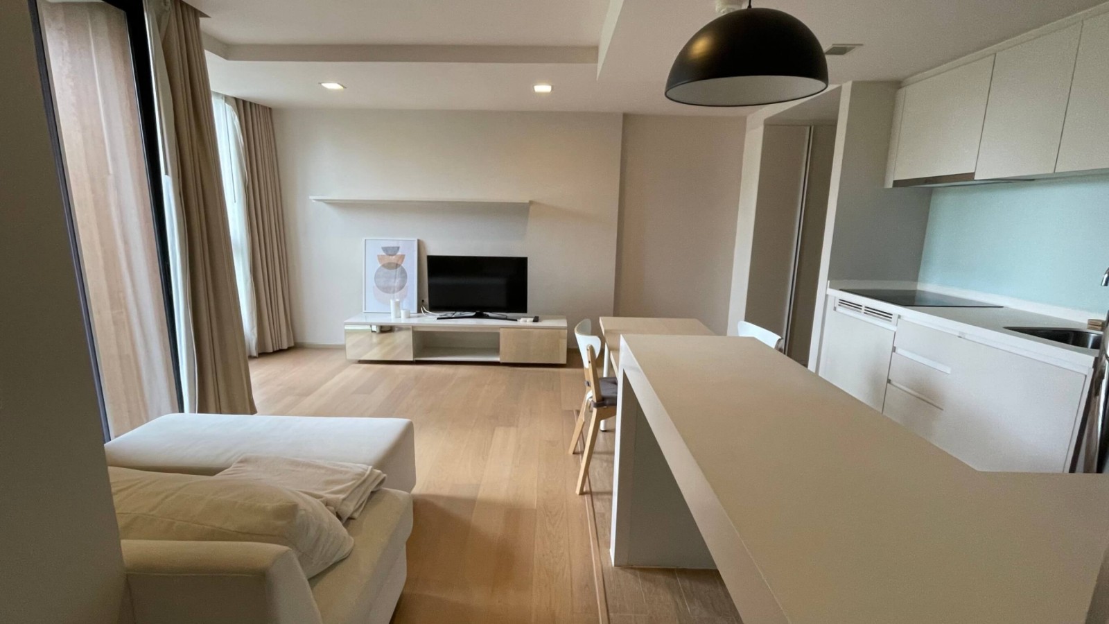 LINE_ALBUM_Liv49_220508