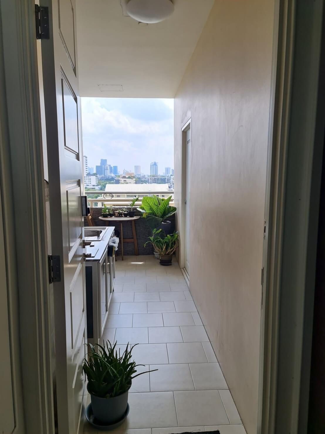 LINE_ALBUM_Royce_220515_1