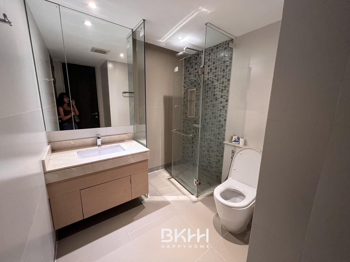 Media 8-DFCB29F5-30C6-4894-B3AC-C31D40774F65