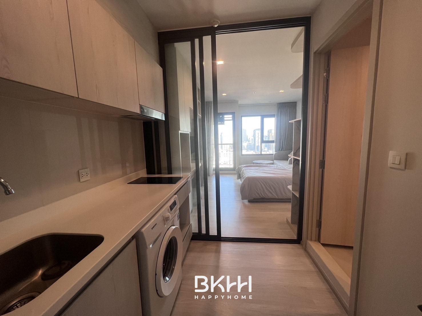 Media 2-3D4C2578-F4C0-4C94-A573-48F5F9CA314E