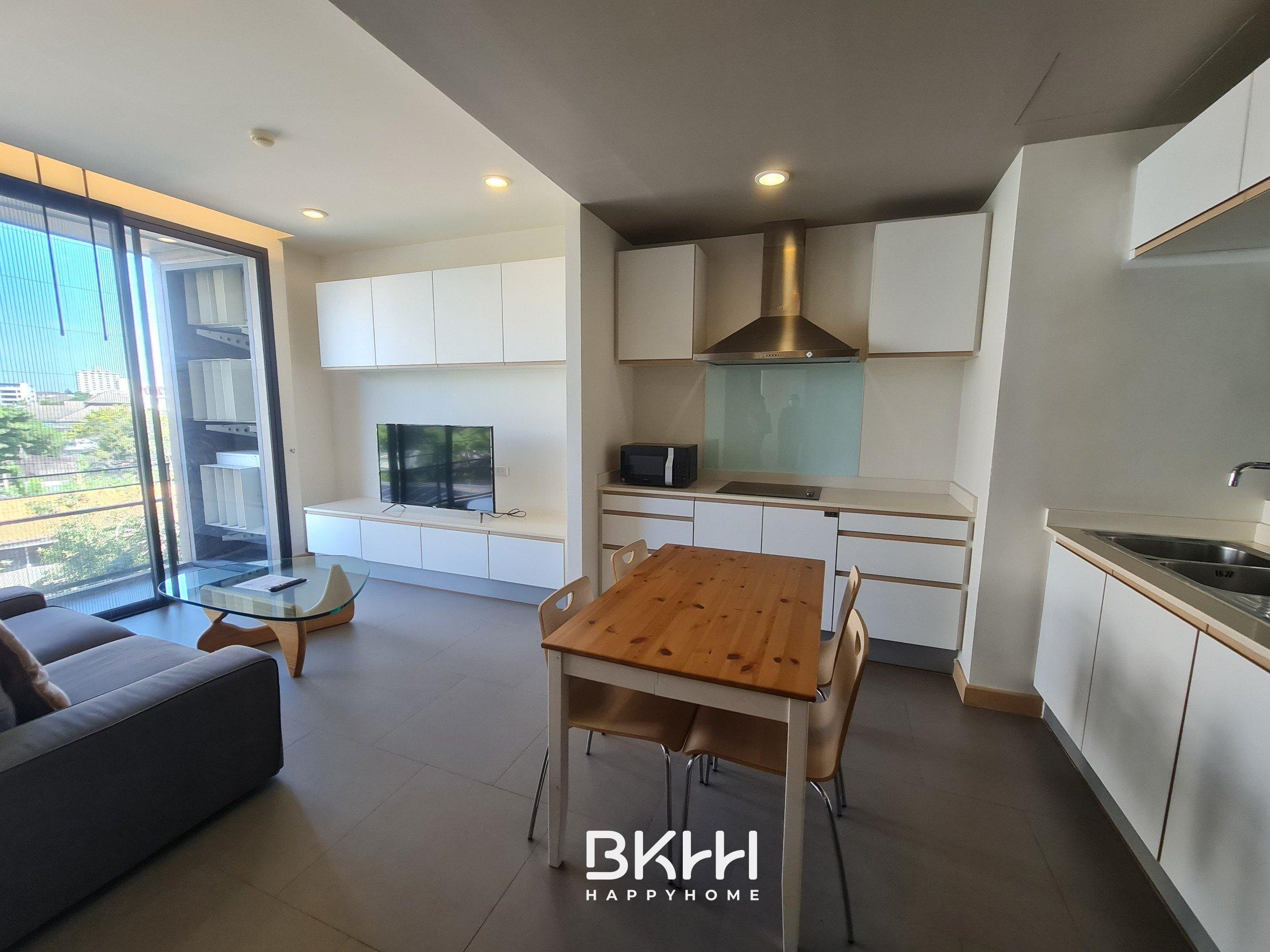 image_5969254775061807492_0