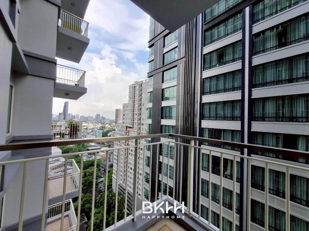 LINE_ALBUM_39106 condo baan siri 24_251012_16