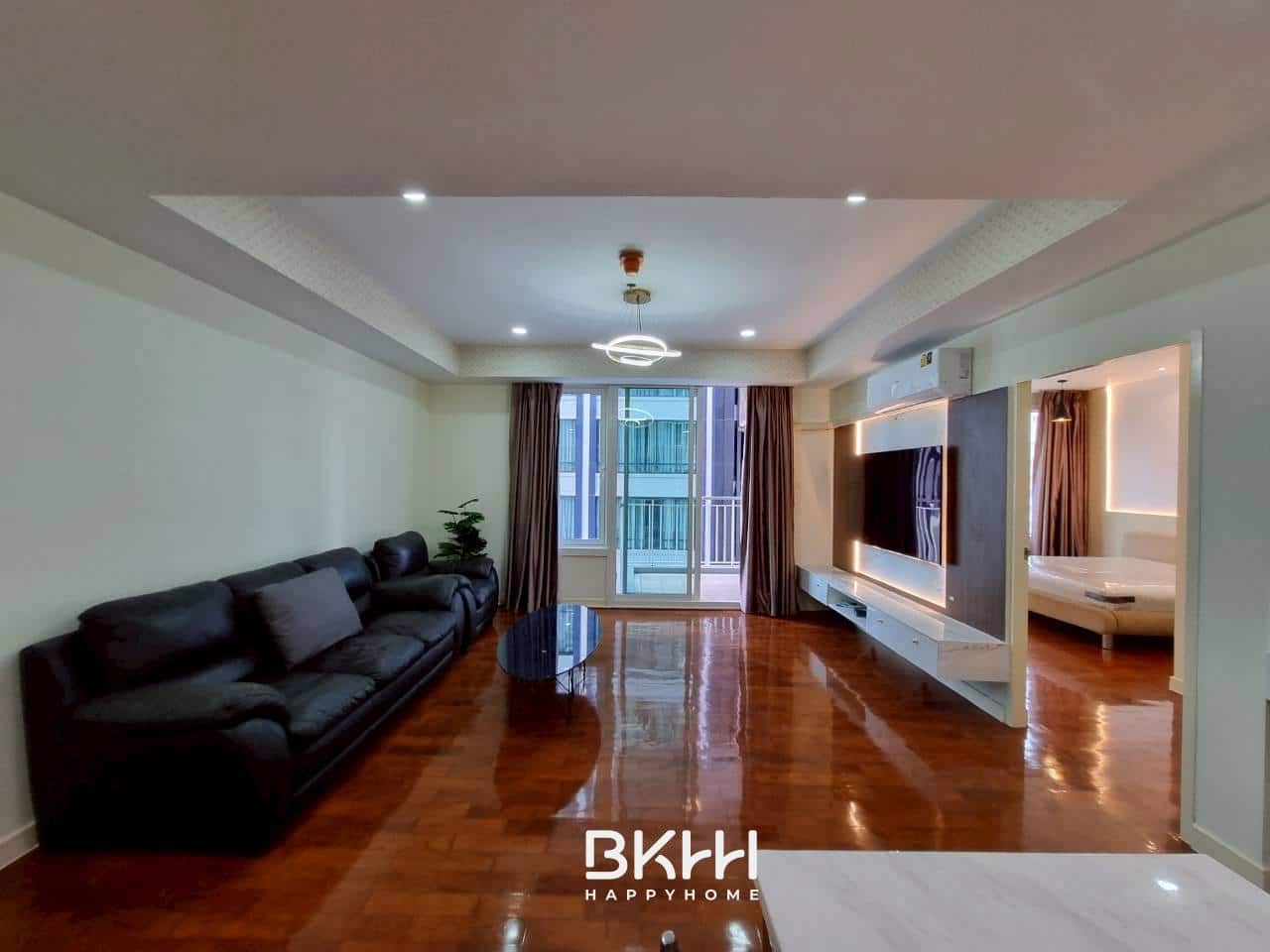 LINE_ALBUM_39106 condo baan siri 24_251012_17