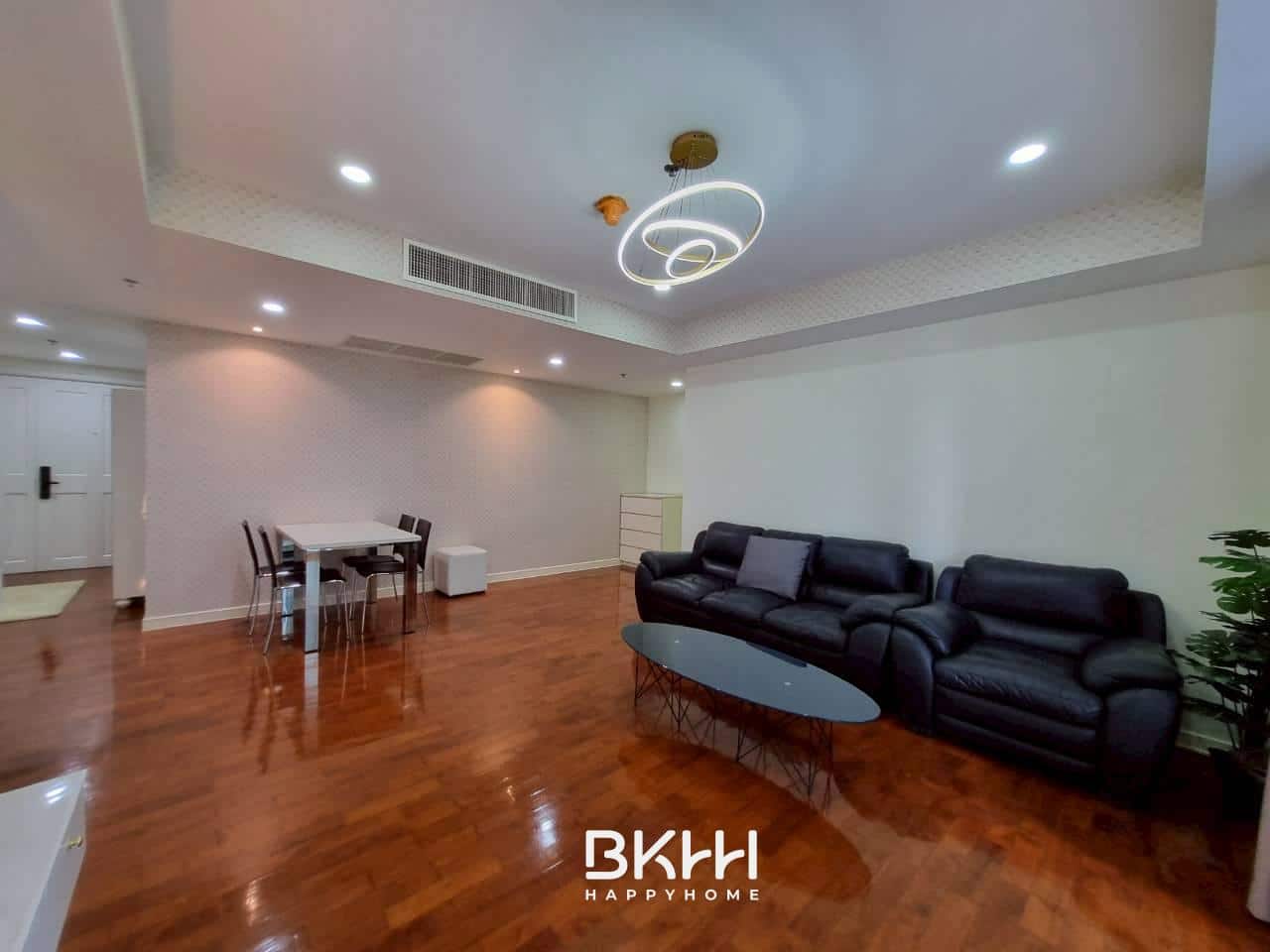 LINE_ALBUM_39106 condo baan siri 24_251012_19