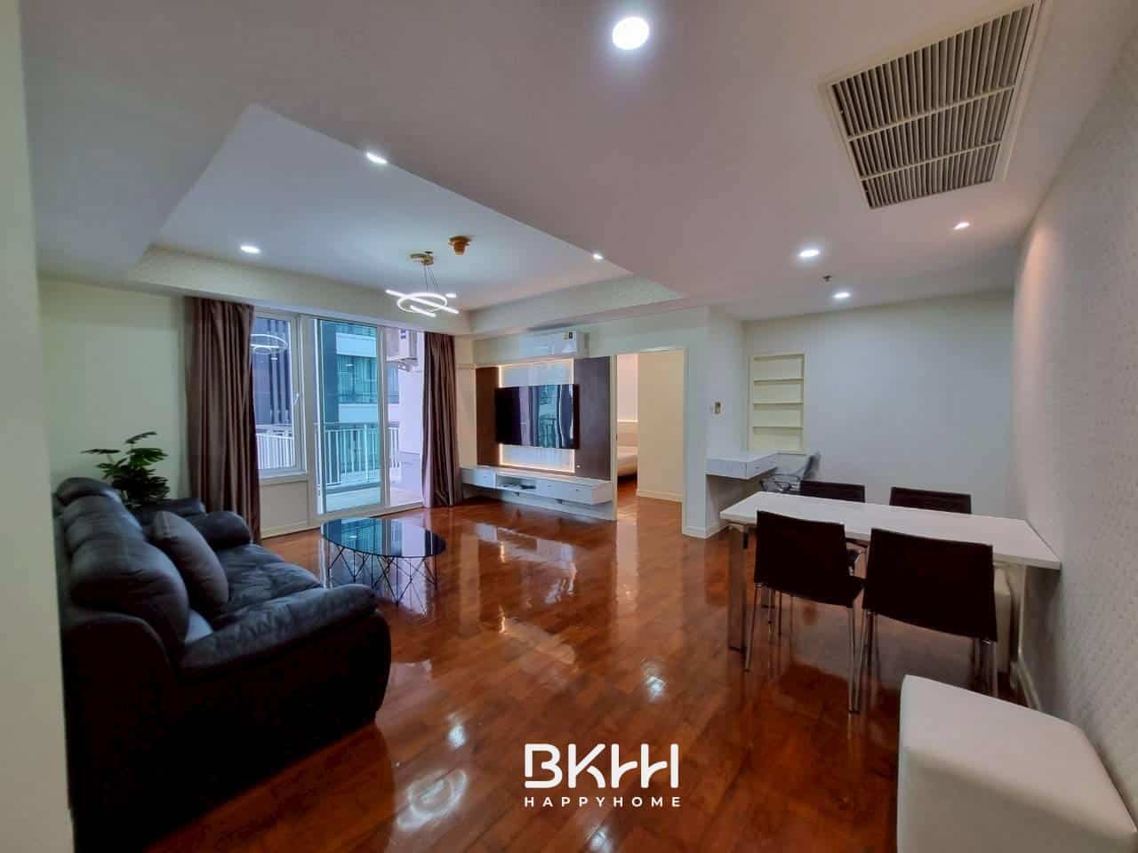 LINE_ALBUM_39106 condo baan siri 24_251012_21