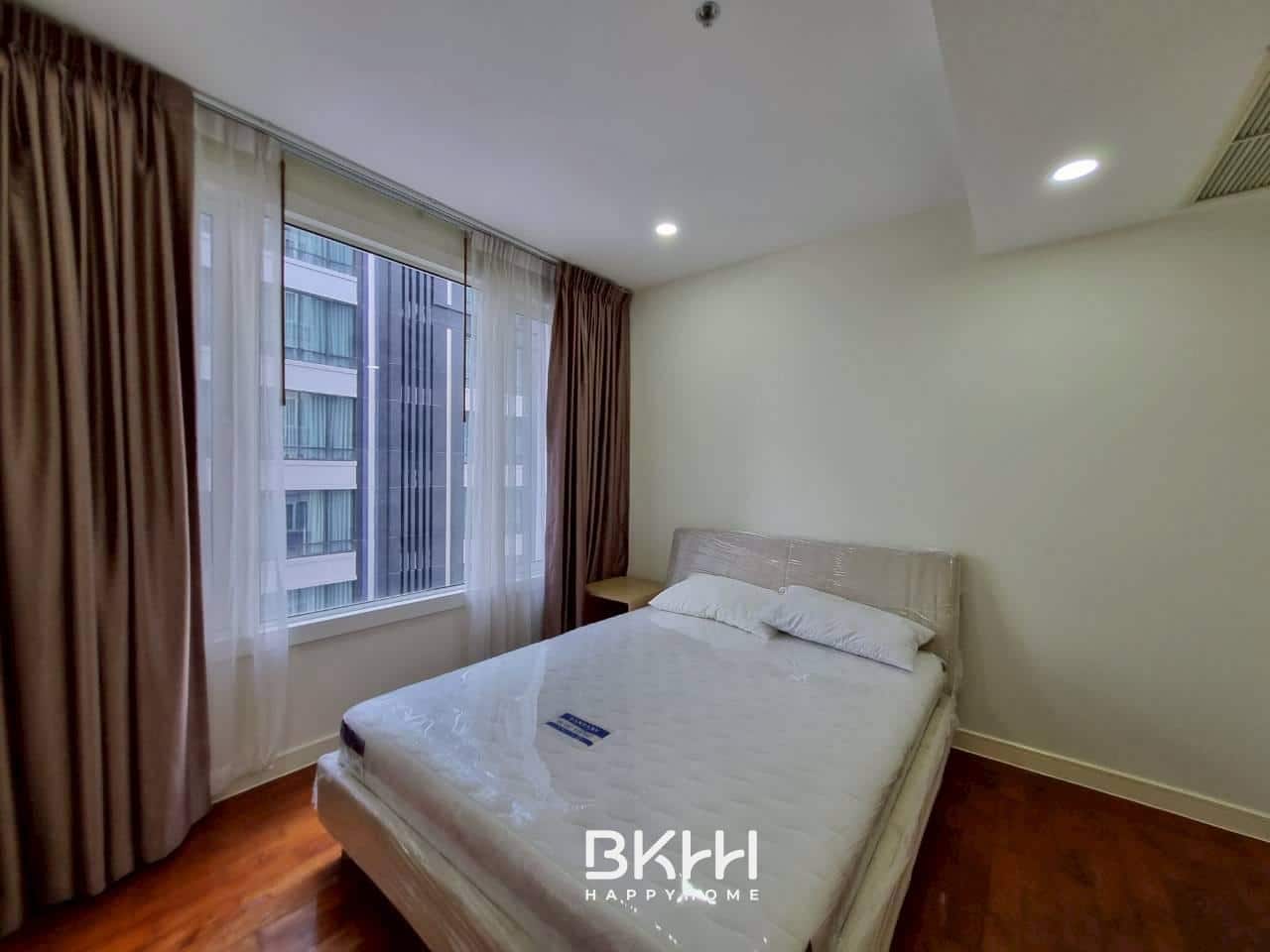 LINE_ALBUM_39106 condo baan siri 24_251012_4