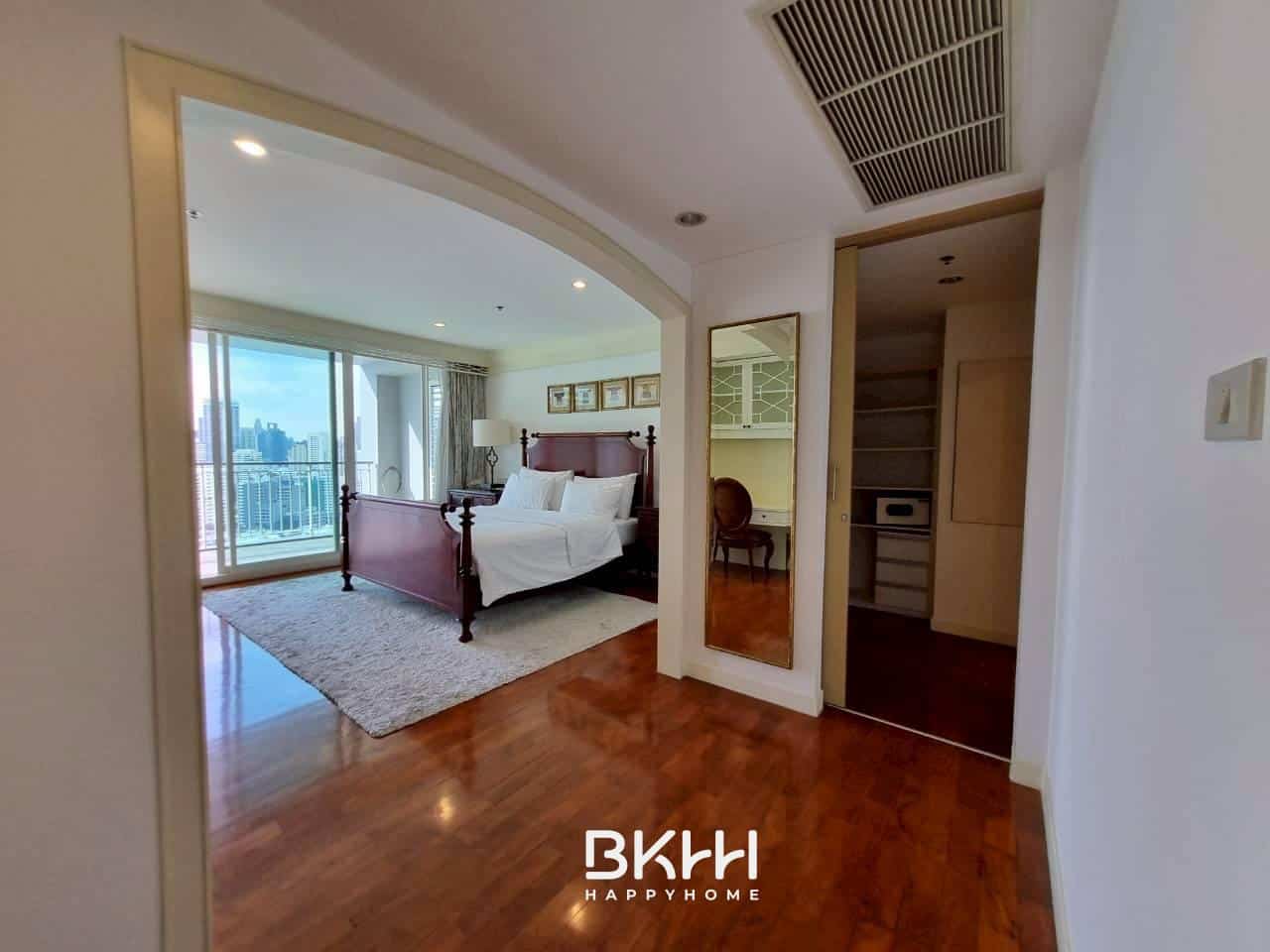 LINE_ALBUM_39136 condo baan siri 24_251012_34