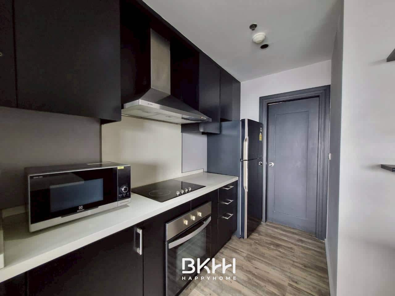 LINE_ALBUM_9325 condo emporio place_251012_19