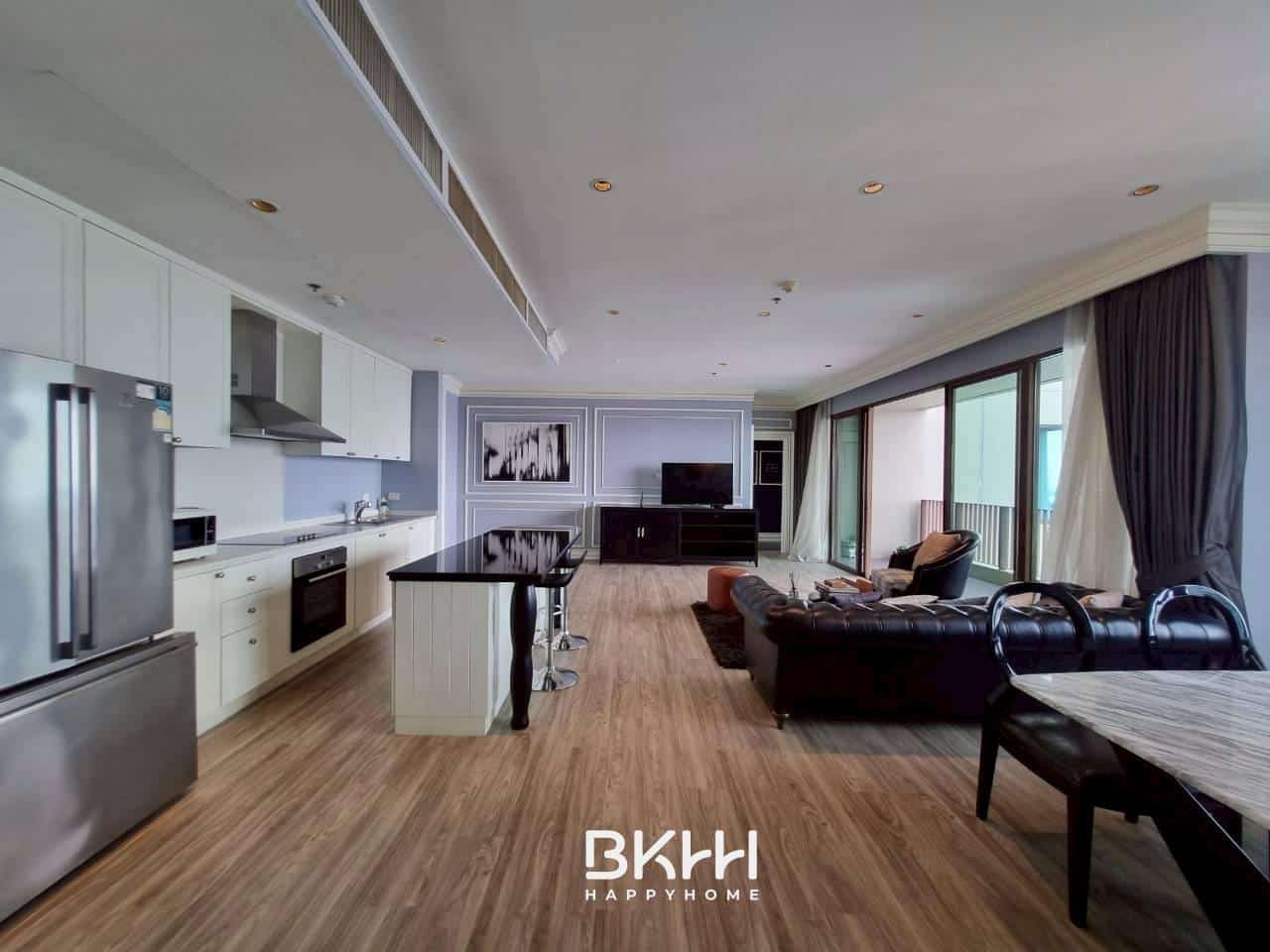 LINE_ALBUM_93330 condo emporio place_251012_30