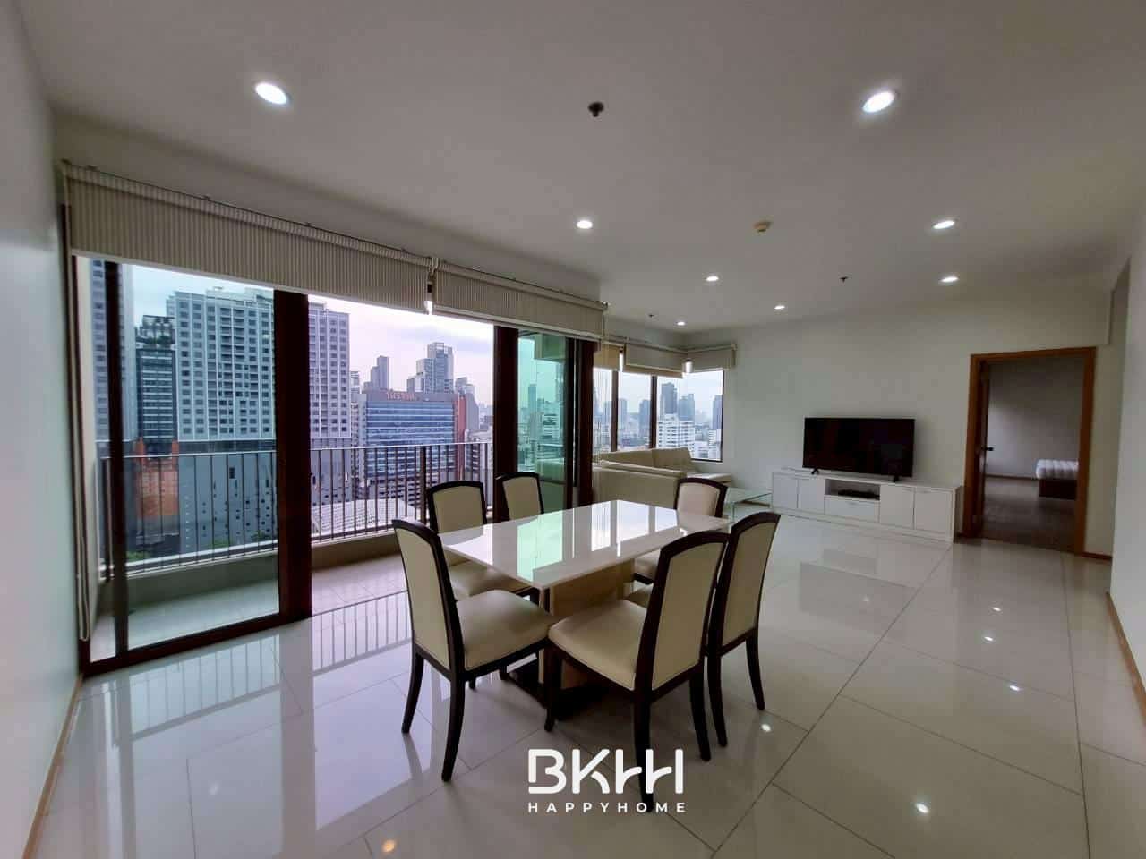 LINE_ALBUM_9348 condo emporio place_251012_15