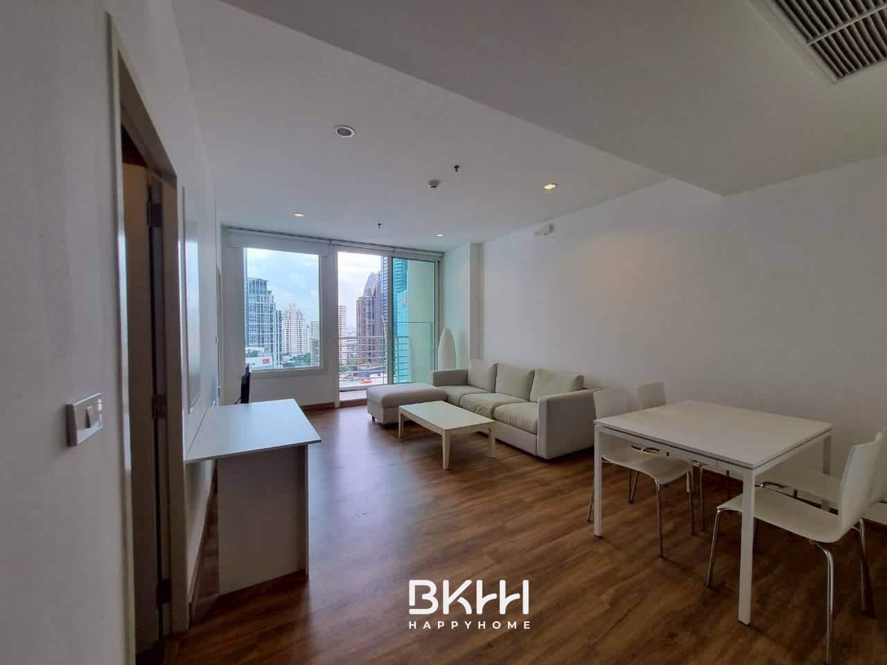 LINE_ALBUM_condo siri resldence 24128_251012_15