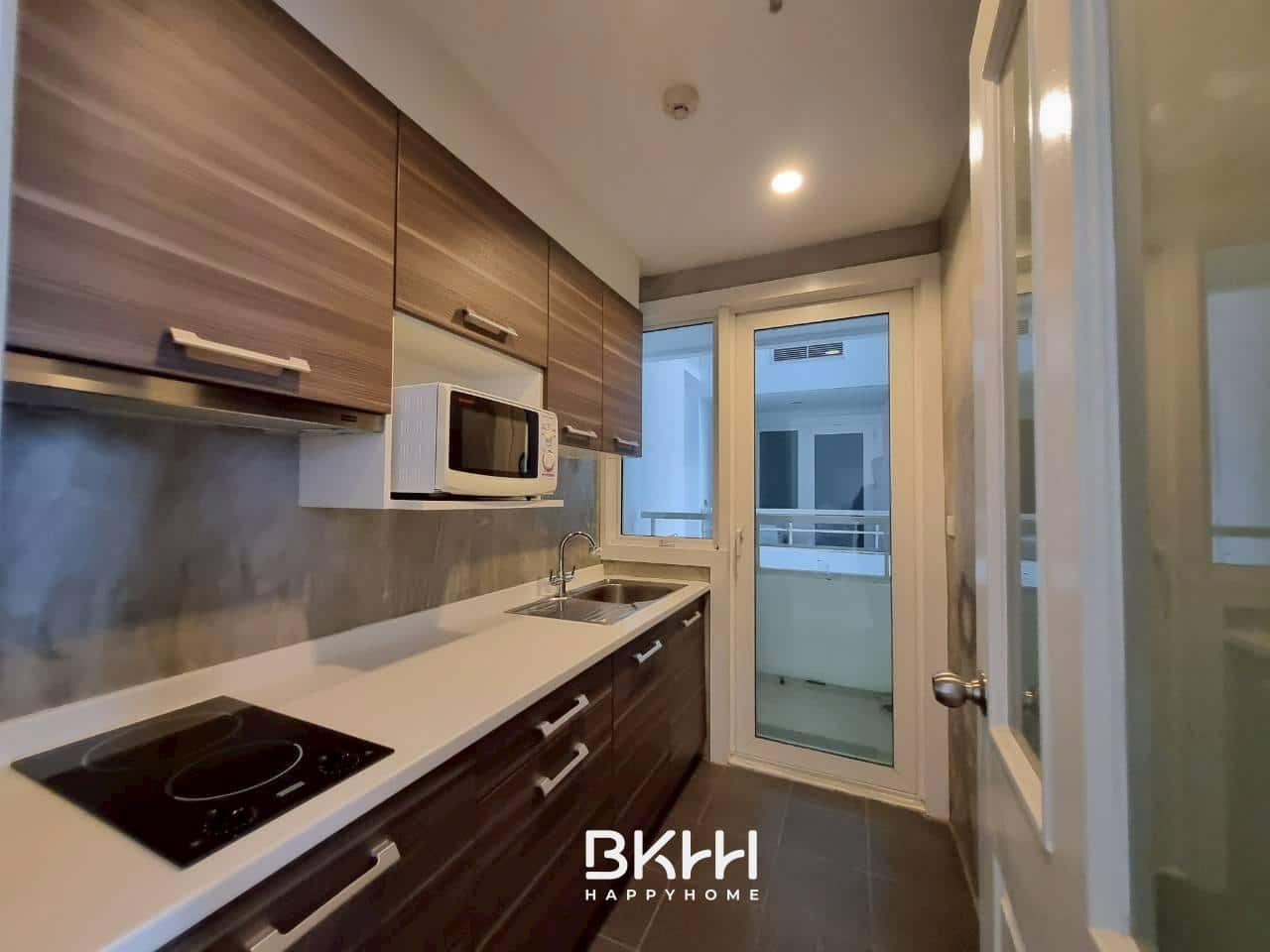 LINE_ALBUM_condo siri resldence 24128_251012_9