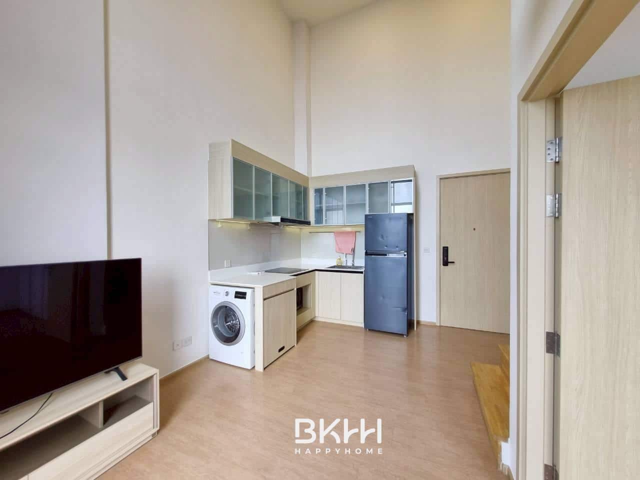 LINE_ALBUM_1.maru ekkamai ห้อง333 prop code fa0161_251102_13