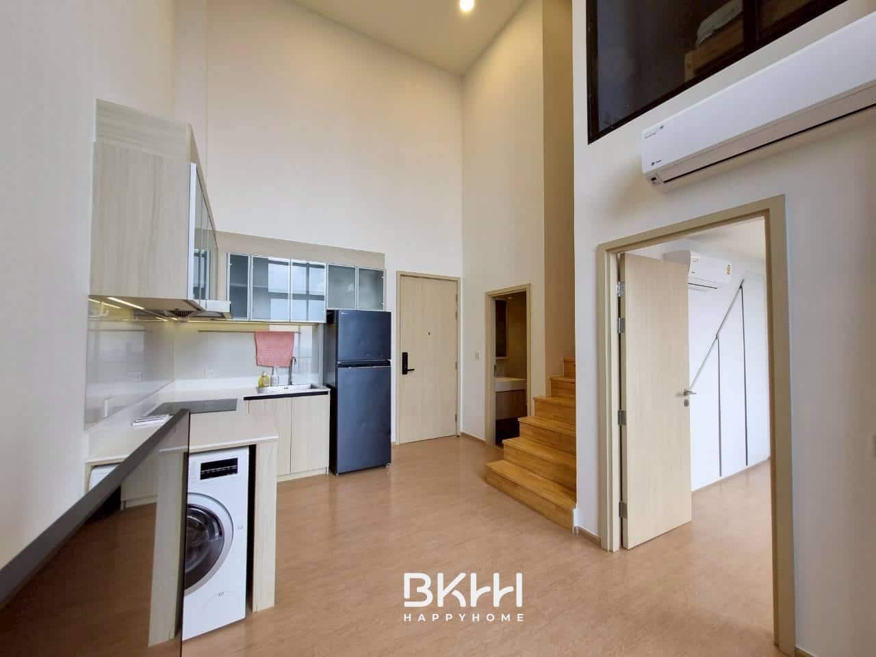 LINE_ALBUM_1.maru ekkamai ห้อง333 prop code fa0161_251102_16