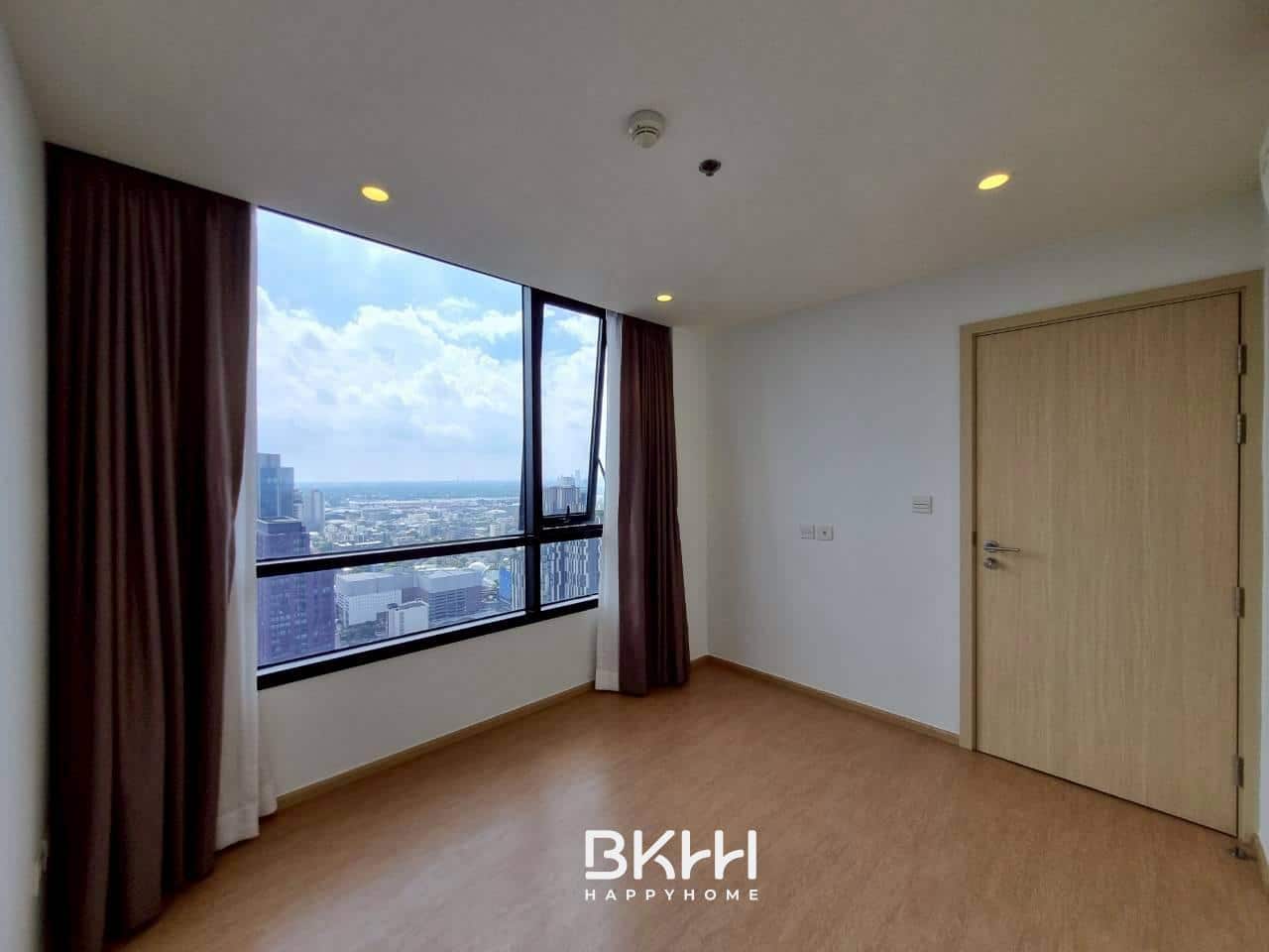 LINE_ALBUM_1.maru ekkamai ห้อง333 prop code fa0161_251102_9