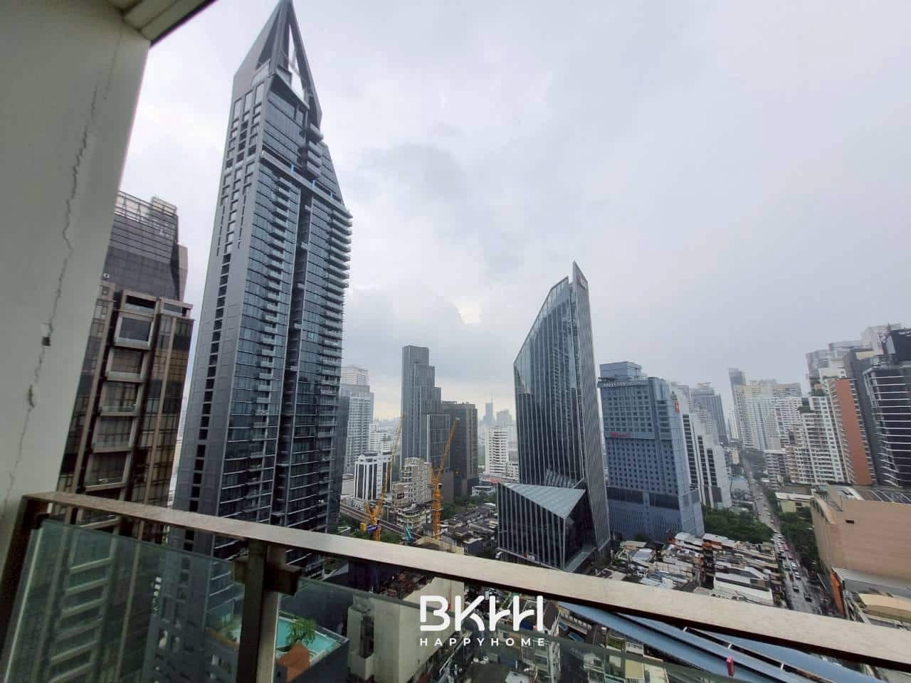 LINE_ALBUM_4 diplomat 39 ห้อง113 prop code bta1689_251102_13