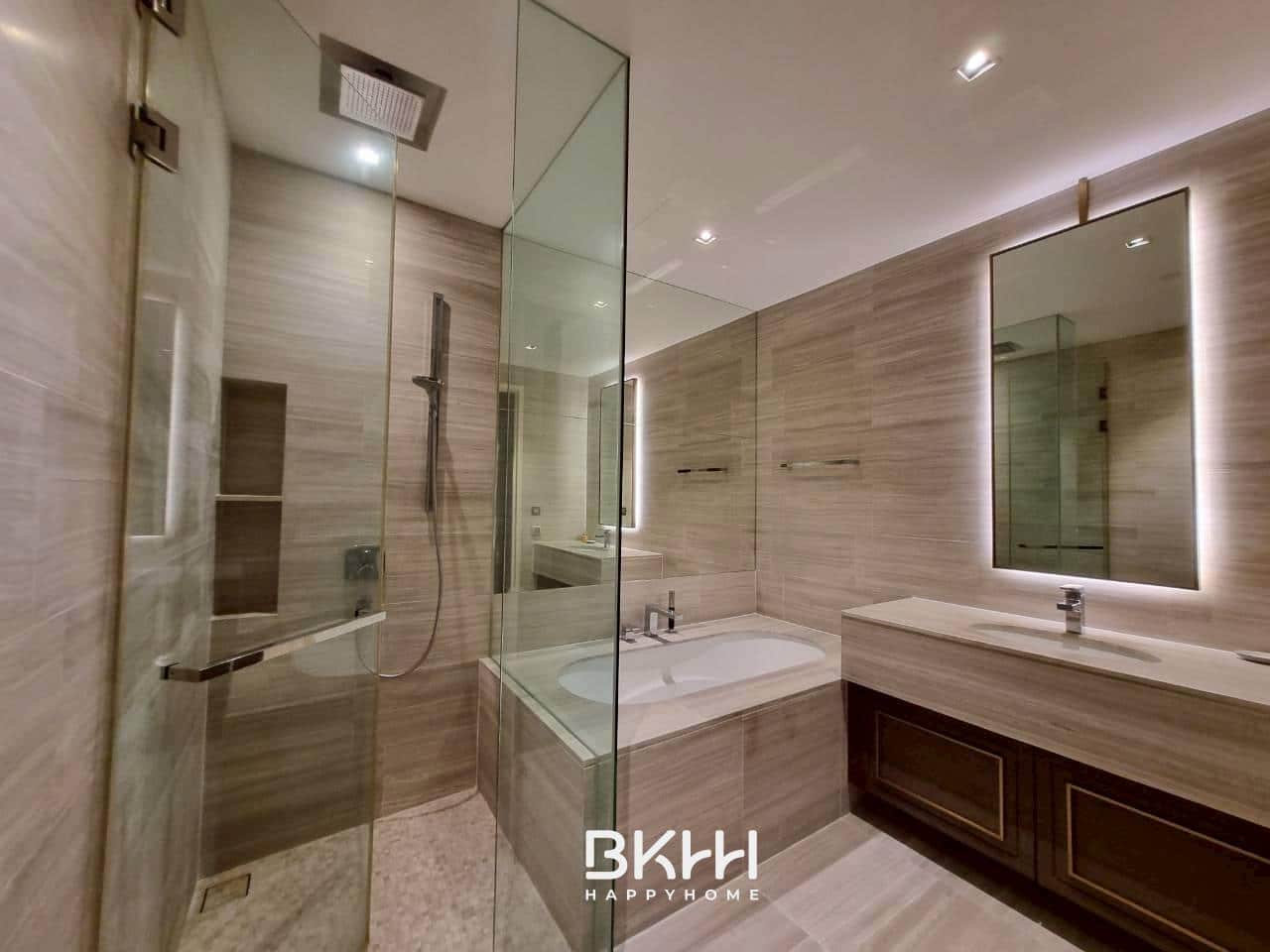 LINE_ALBUM_5 diplomat 39 ห้อง52 prop code dd1774_251102_1