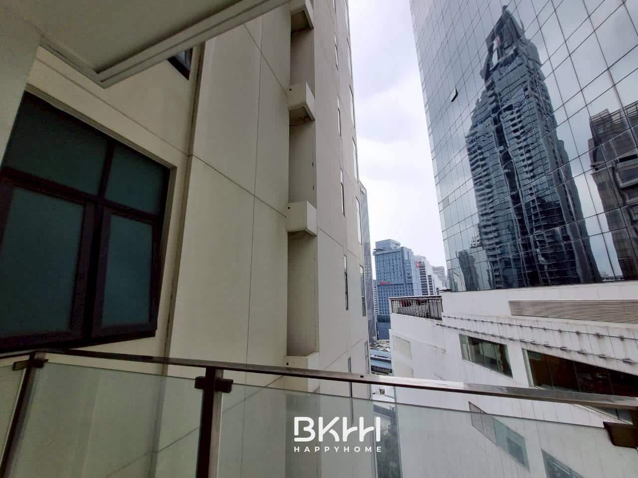 LINE_ALBUM_5 diplomat 39 ห้อง52 prop code dd1774_251102_8