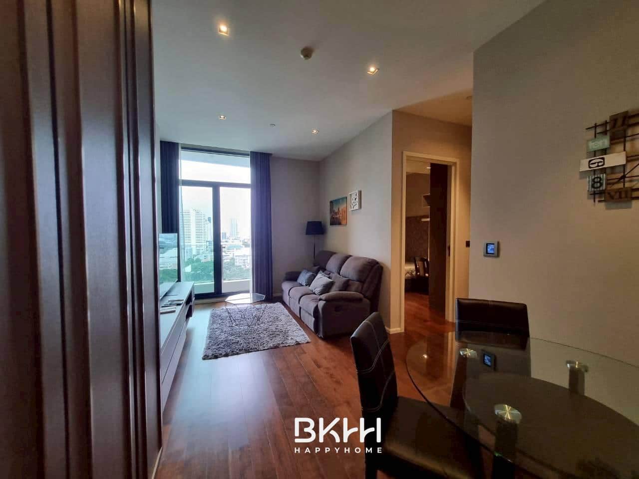 LINE_ALBUM_8 diplomat 39 ห้อง56 prop code_251102_14