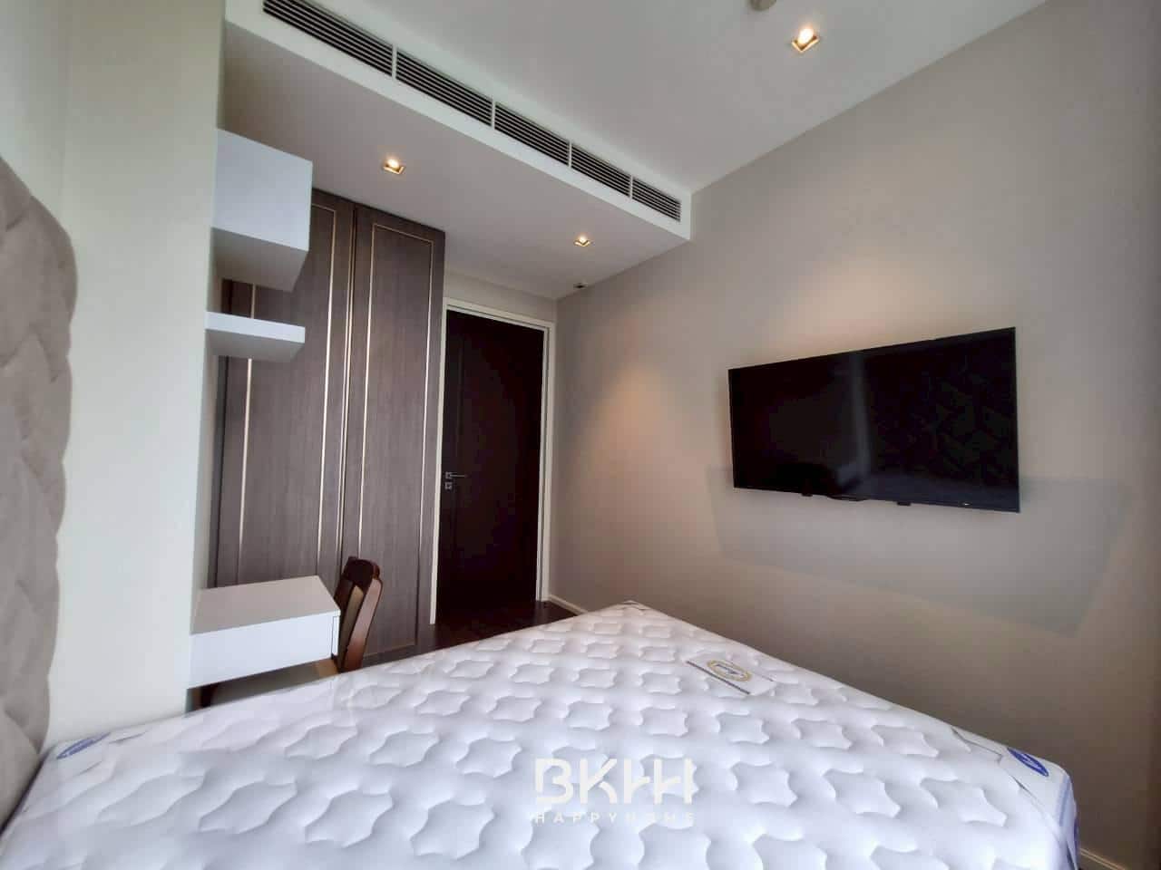 LINE_ALBUM_8 diplomat 39 ห้อง56 prop code_251102_2